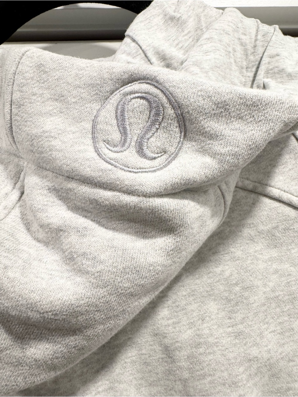 Lululemon Scuba Full Zip Cropped Hoodie Sz 2 Grey Athletic Activewear Gym Yoga - Picture 13 of 14